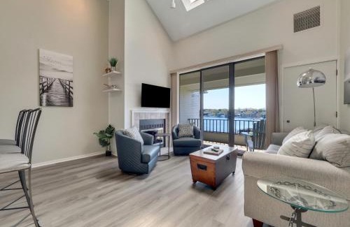 Charlevoix House | 359 Edgewater Inn