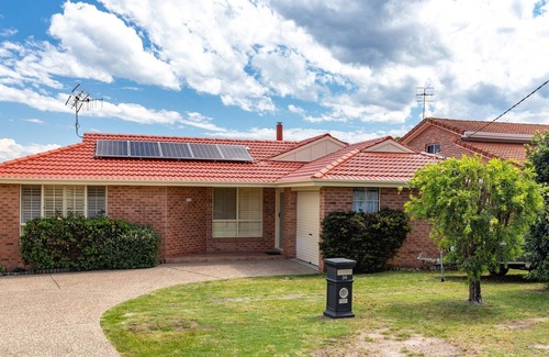 Forster House | 36 Churchill, Relax for your next family holiday in this quiet street near beautiful One Mile Beach.