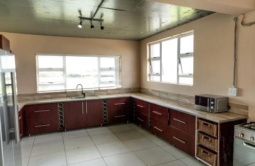 Metsimaholo House | 36 Emanzini Villa