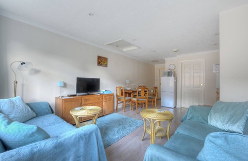 Bridport House | 36 FERNHILL HEIGHTS, family friendly in Charmouth