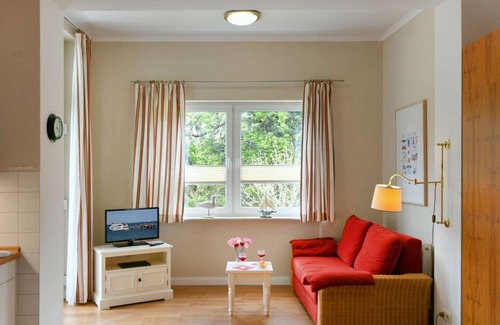 Gohren Apartment | 36 m² Apartment ∙ 2 guests