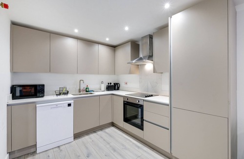 Camberley Apartment | 360 GU15 Aspen Court 03 - Modern 1 bedroom Apartment 03 Town Centre Camberley