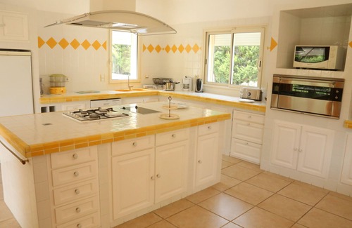 Meynes House | 360 m2 house