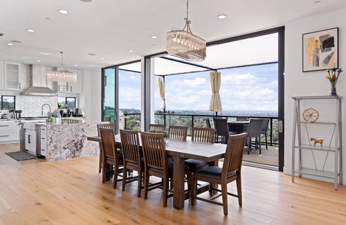 North Tustin House | 360° HILLTOP VIEW/Ultra Modern/15min DISNEY