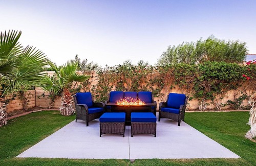 Rancho Del Oro House | 360° Mountain Views, Heated Pool & Spa, Firepit