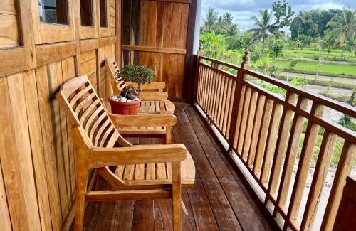 Kecamatan Sikur Bed & Breakfast | 361 Terrace Bungalows