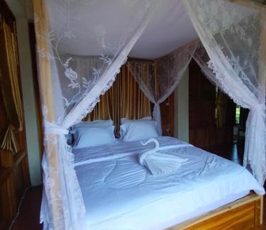 Kecamatan Sikur Bed & Breakfast | 361 Terrace Bungalows