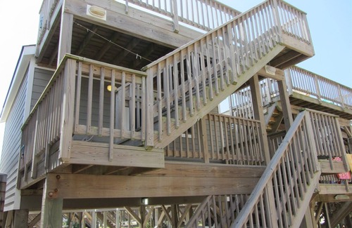 Hatteras Condo | 37 Coal Miner's Dream Studio Bedroom Condo by RedAwning