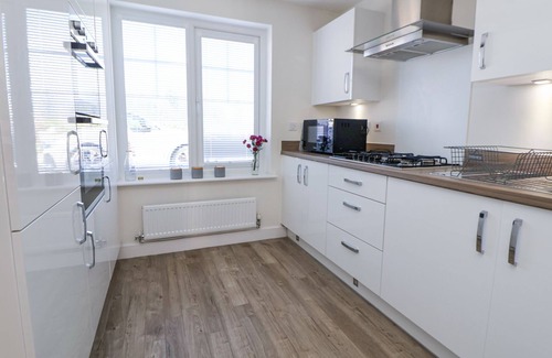 Chester House | 37 DEVANA GARDENS, pet friendly, with a garden in Chester