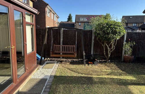 Colchester Cottage | 37 Hanbury Gardens