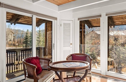 Mountain Valley Condo | 37 Mountain Laurel Drive 2br 2 Bedroom Home by Redawning