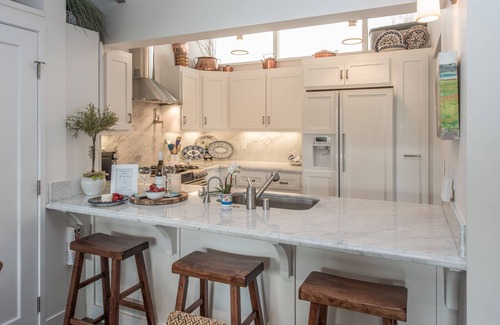 Northwest Carmel House | 3734 Avrio by-the-Sea ~ Walk to Downtown and Beach