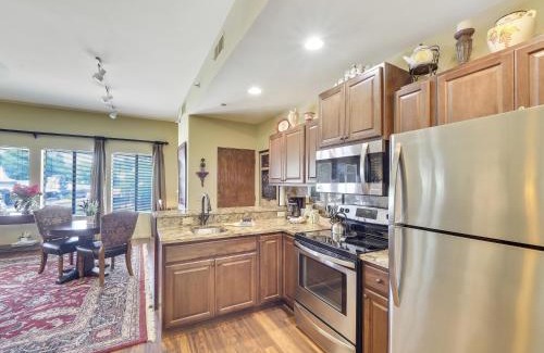 Charlevoix House | 377 Edgewater Inn