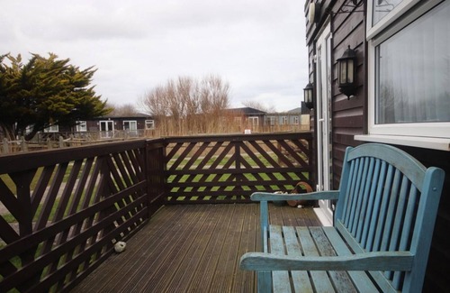 Selsey House | 37E Medmerry Park 2 Bedroom Chalet