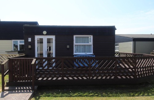 Earnley Ski Chalet | 37E Medmerry Park 2 Bedroom Chalet