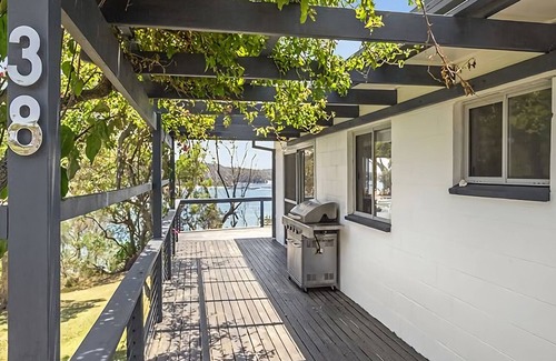 Rosedale House | 38 Cooks Crescent Ocean views from every room