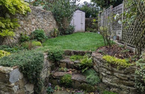 Faringdon Bed & Breakfast | 38, Ferndale Street