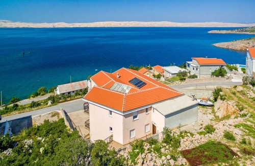 Cesarica Apartment | 38 m² Apartment ∙ 3 bedrooms ∙ 6 guests