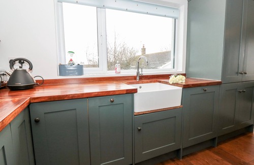 Dartmouth Cottage | 38 Venn Park