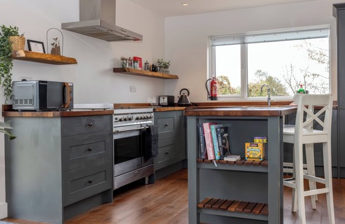 Dartmouth Cottage | 38 Venn Park