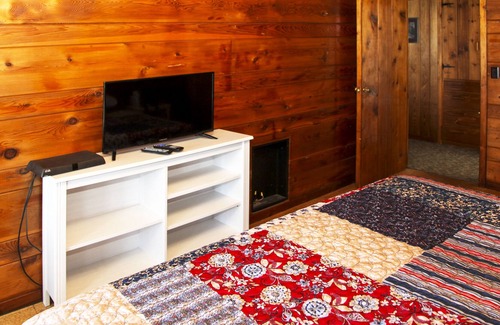 Hope Cottage | 380 ft of Private Water Front - Luxury Vacation Rental