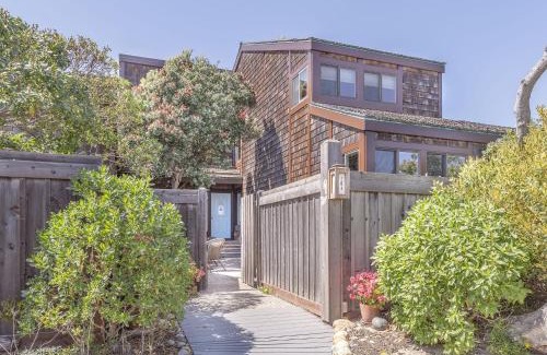 Castroville Apartment | 3823 Sand Dollar House condo