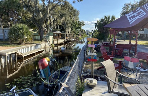 Moore Haven House | 39 foot fifth wheel with on-site free dockage and launching. October Specials!