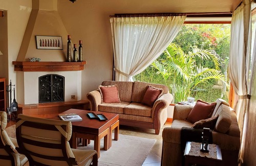 Cotacachi House | $39/night, gorgeous views, safe and walkable!