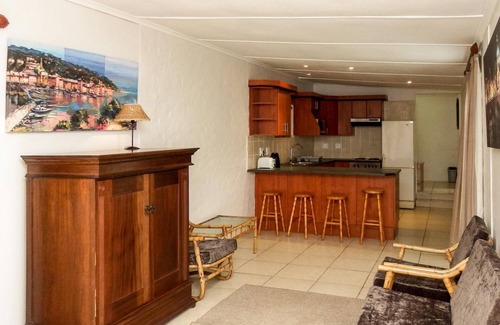 Port Elizabeth House | 39 on Nile Guesthouse