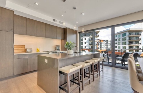 The Timbers Condo | 3B luxury ski-in/ski-out,Ski rentals,Peloton bike