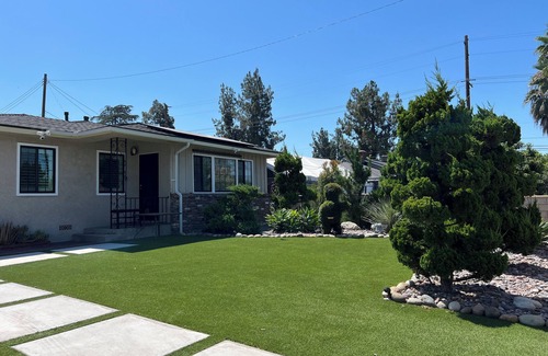 Glendora House | 3B2B House Huge Yard Nice Pool BBQ Grill Fire Pit Beautiful View