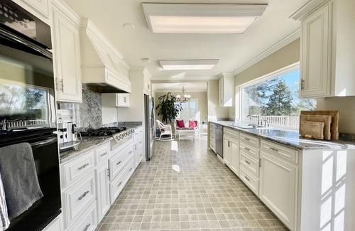 Mountain Ranch House | 3bd/2.5ba mountain house with vineyard and orchard