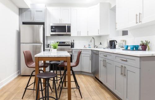 West Philadelphia Apartment | 3bd-2bath-kingbedwi-fiwdsleeps 8,workdesk