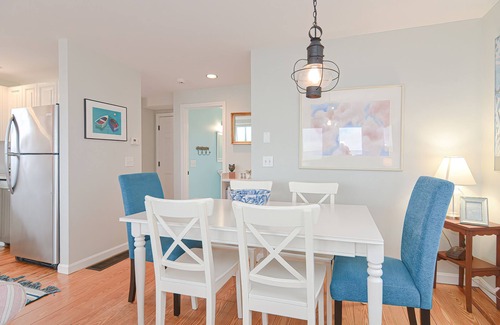 Brewster House | 3BD Beach Dunes Beachfront Lighthouse-A/C, Deck, Direct Water Access, Amazing Water Views & Sunsets