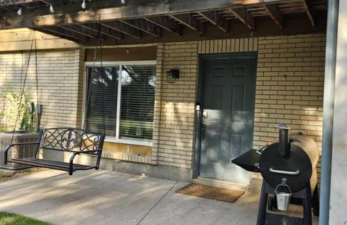 Farmington Apartment | 3Bd - King - Breakfast - Lagoon - SUPs - Washer Dryer - Sleeps 11