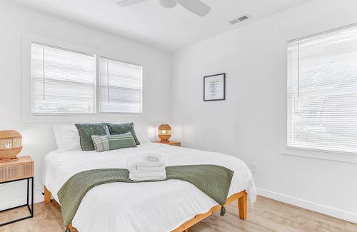 Kings Grant House | 3bd Oasis close to UNCW