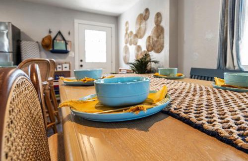Galveston House | 3BD Retreat - Firepit & Games - Near Beach