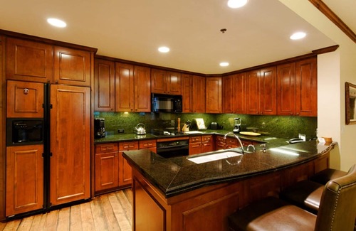 Aspen Condo | 3BD Ritz-Carlton Club Aspen - Ski-in & Ski-out