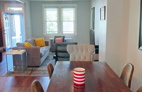 Brookland House | 3BD Spacious Brookland Home W Parking & By Metro