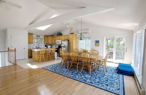 Truro House | 3BD Truro Hills Contemporary-A/C, Large Deck, Gorgeous Wooded Views, Ovesized Outdoor Shower
