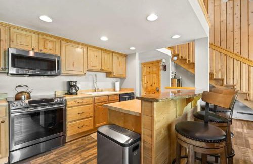 Warrior's Mark House | 3BDR Condo with Loft Heart of Breck Walk to Town
