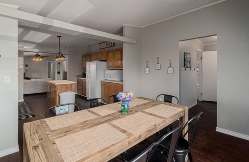 Kingston House | 3Bdrm Cozy Texoma Home w/Boatslip Internet NoPets