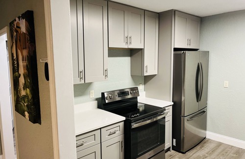 Orlando House | 3bdrm fruit tree home near downtown Orlando