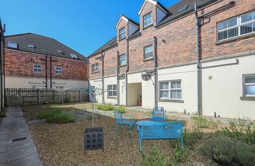 Belfast Apartment | 3Bed/2Bath Duplex Apartment - Pure Bliss Belfast