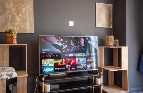 Hatfield House | 3Bed House in Hatfield