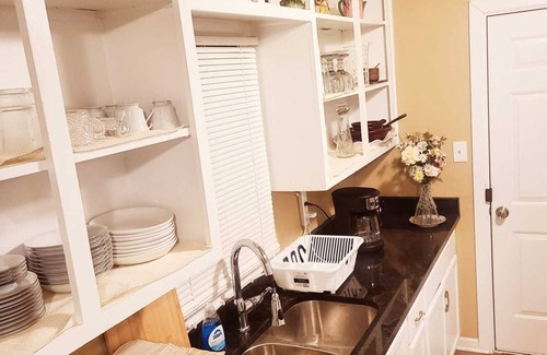 Lawton House | 3bed house Lawton WiFi AC Netflix Cozy private patio quiet Lawton area.Book now