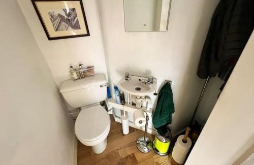 Sefton Park House | 3Bed Listed Beauty near popular Lark Lane!