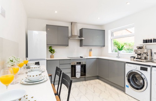 Stevenage House | 3Bed Luxury House in Stevenage Hertfordshire Short Lets