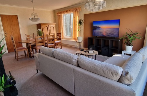 Antwerp Apartment | 3BEDROOM APART WITH PARKING