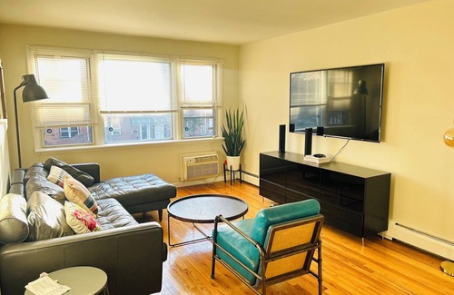 Canarsie Apartment | 3bedroom apartment in beautiful Brooklyn with WiFi, AC